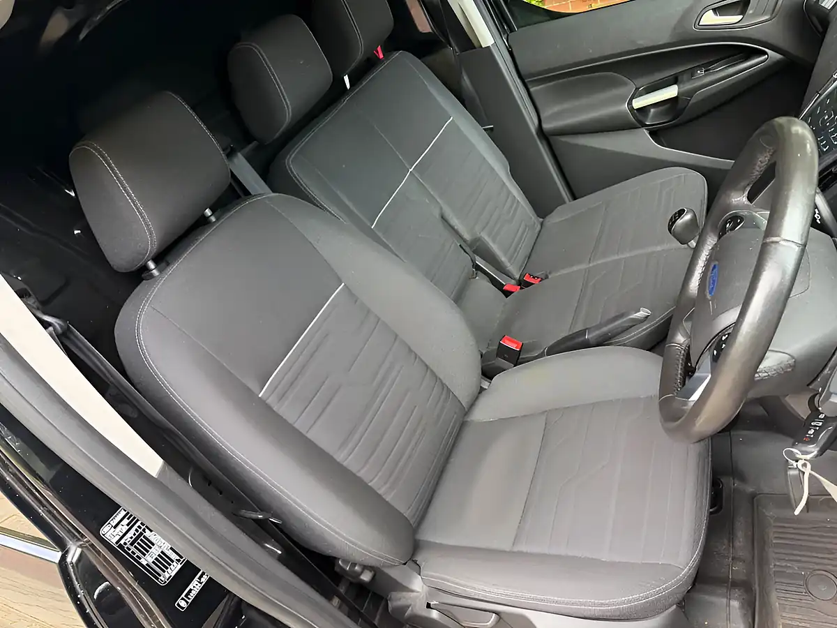 Used 2018 Ford Transit Connect Limited L1 H1 Black - Interior and Exterior details 10