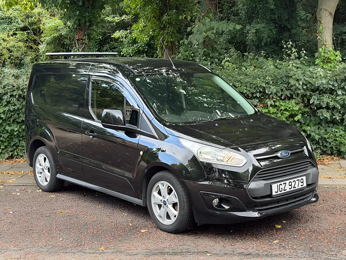 Used 2018 Ford Transit Connect Limited L1 H1 Black - Interior and Exterior details 3