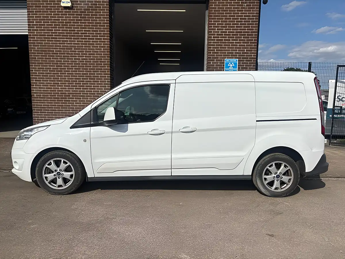 Used 2018 Ford Transit Connect Limited Panel Van White - Interior and Exterior details 4