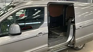 Used 2018 Ford Transit Connect Limited Silver - Interior and Exterior details 10