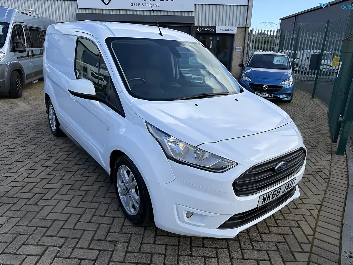 Used 2018 Ford Transit Connect Limited White - Front View