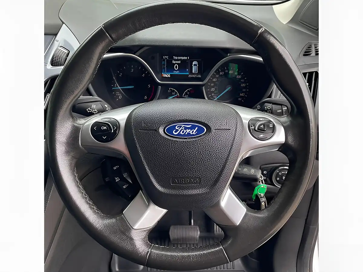 Used 2018 Ford Transit Connect Limited White - Interior and Exterior details 16