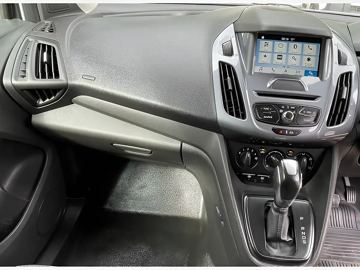 Used 2018 Ford Transit Connect Limited White - Interior and Exterior details 17