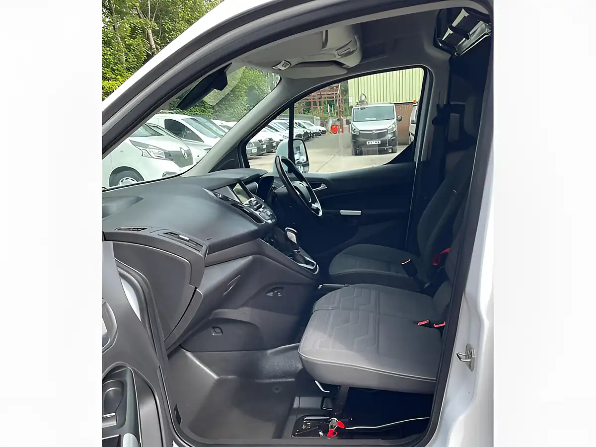 Used 2018 Ford Transit Connect Limited White - Interior and Exterior details 19