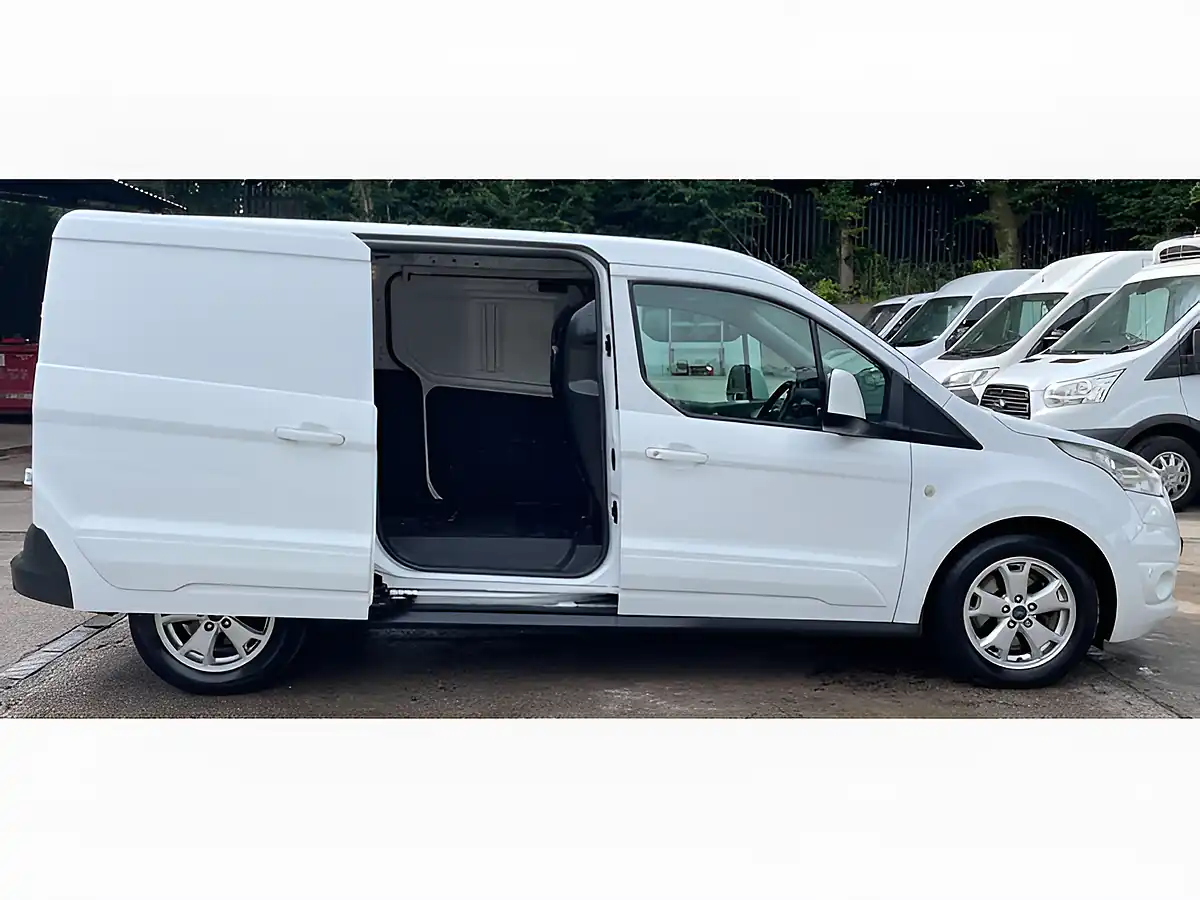 Used 2018 Ford Transit Connect Limited White - Interior and Exterior details 8