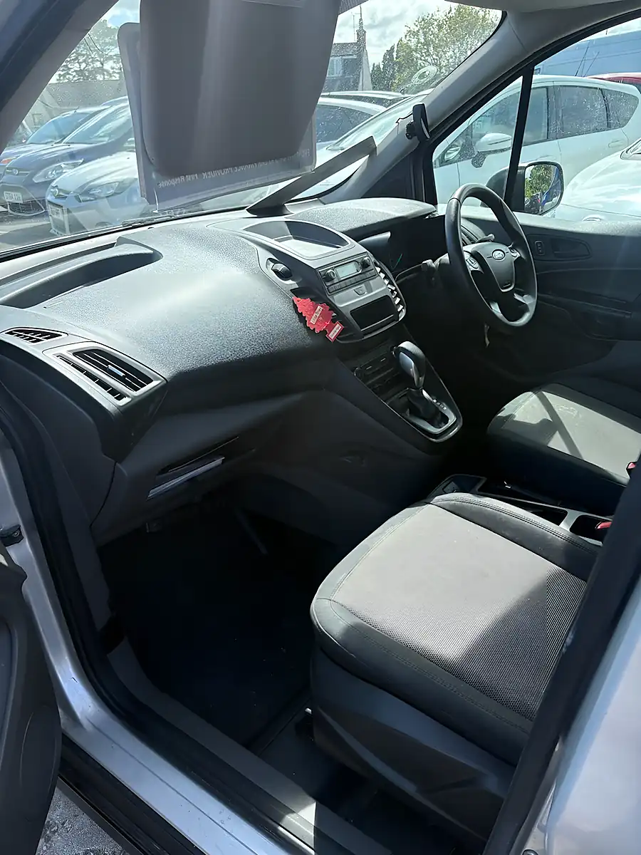 Used 2018 Ford Transit Connect Panel Van L1 Silver - Interior and Exterior details 5
