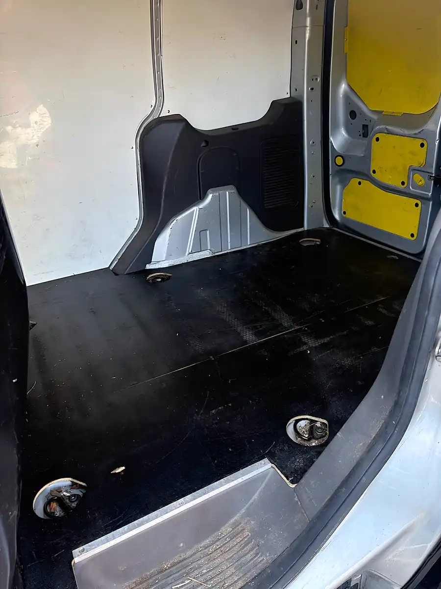 Used 2018 Ford Transit Connect Panel Van L1 Silver - Interior and Exterior details 6