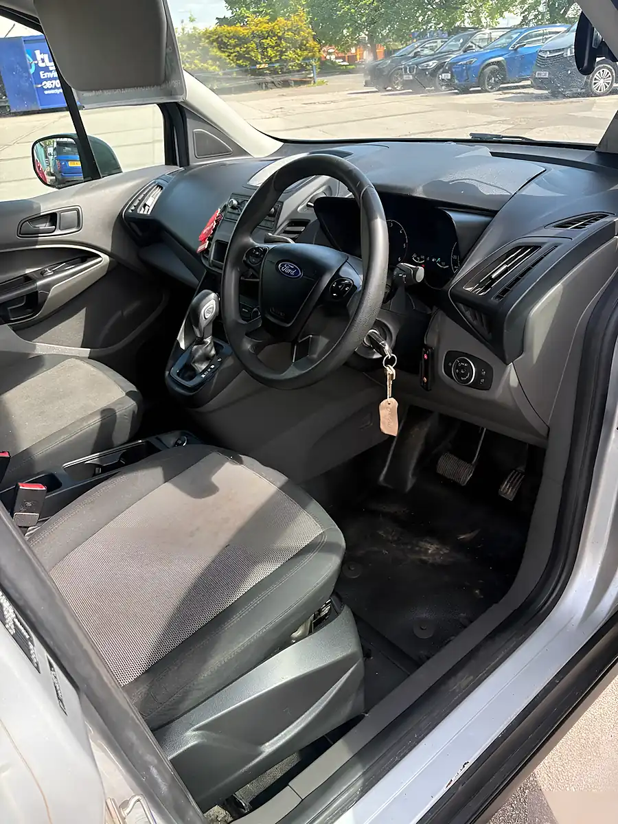 Used 2018 Ford Transit Connect Panel Van L1 Silver - Interior and Exterior details 8