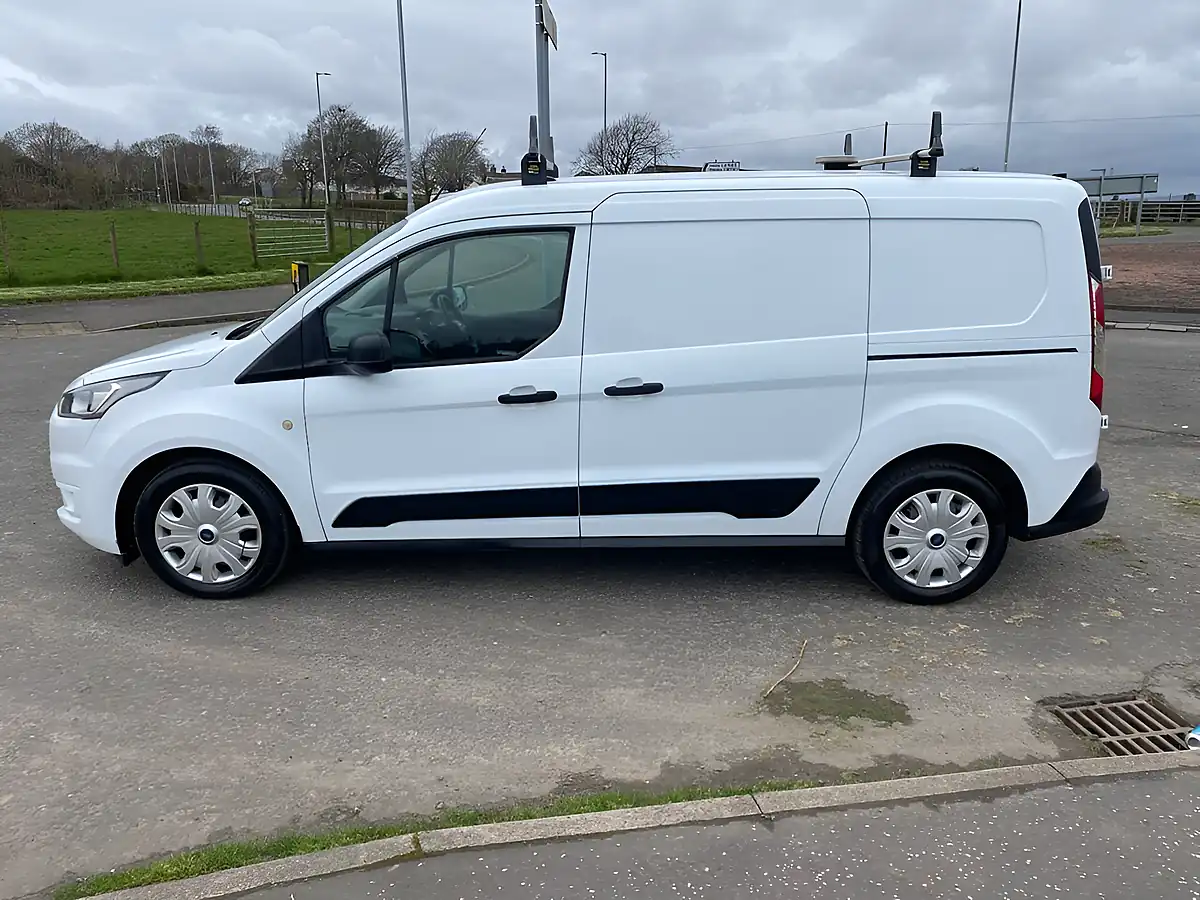 Used 2018 Ford Transit Connect Trend White - Interior and Exterior details 16