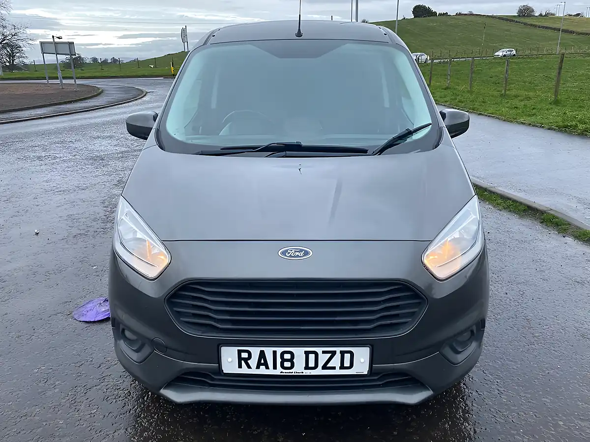 Used 2018 Ford Transit Courier Limited Grey - Interior and Exterior details 12