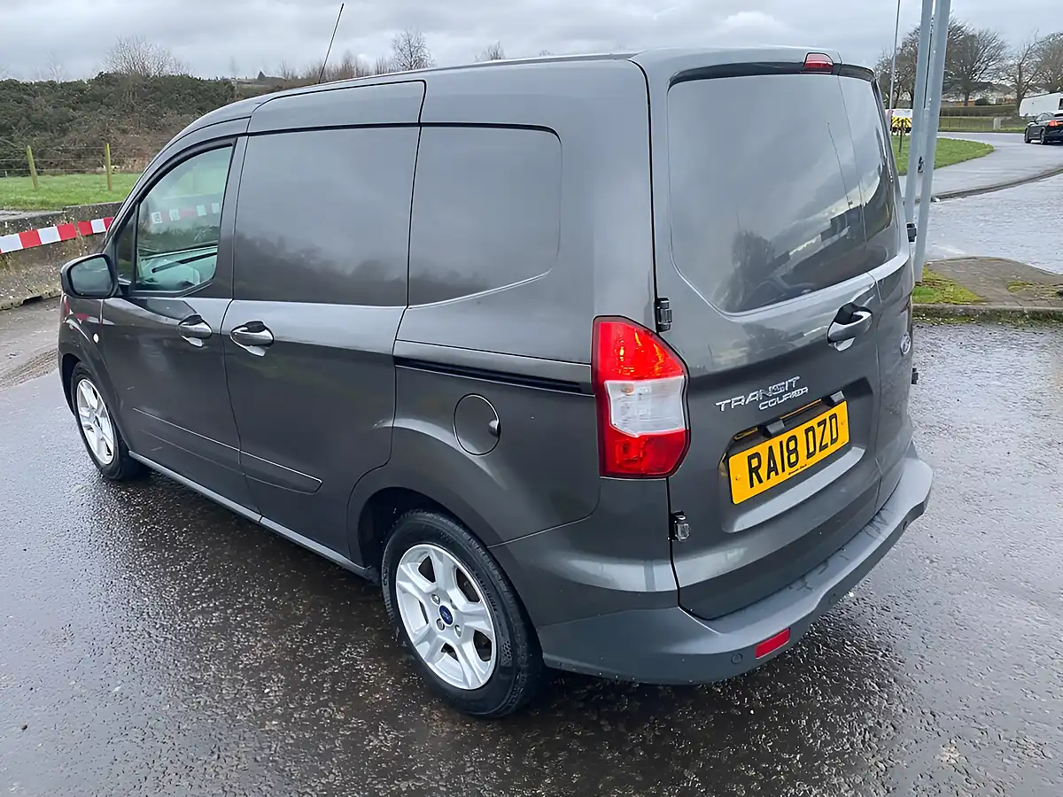 Used 2018 Ford Transit Courier Limited Grey - Interior and Exterior details 14