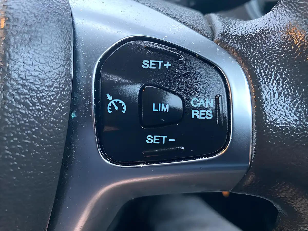Used 2018 Ford Transit Courier Limited Grey - Interior and Exterior details 6