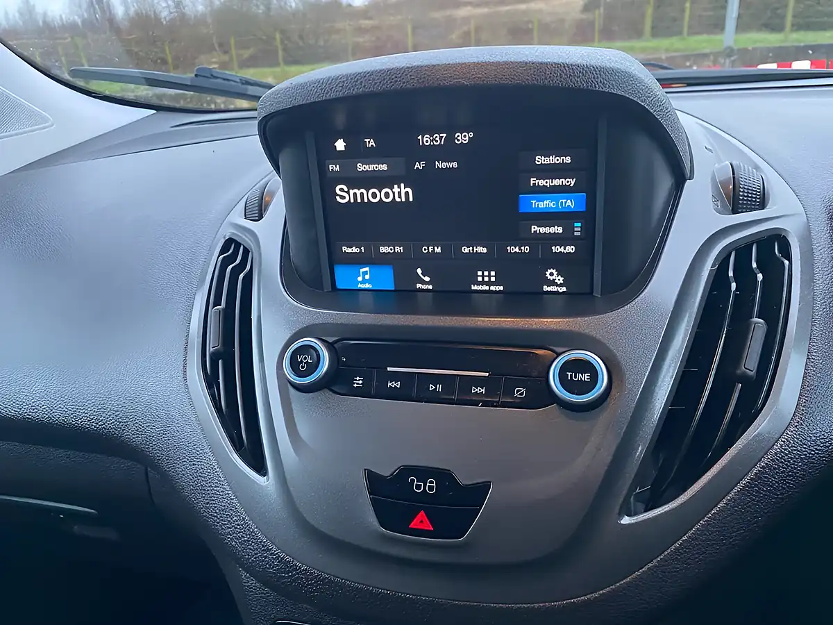 Used 2018 Ford Transit Courier Limited Grey - Interior and Exterior details 8