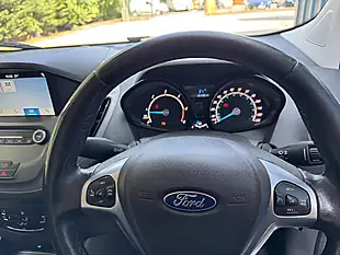 Used 2018 Ford Transit Courier Limited White - Interior and Exterior details 8