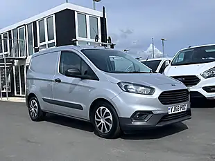 Used 2018 Ford Transit Courier Trend Silver - Interior and Exterior details 11