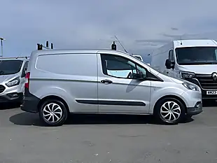Used 2018 Ford Transit Courier Trend Silver - Interior and Exterior details 3
