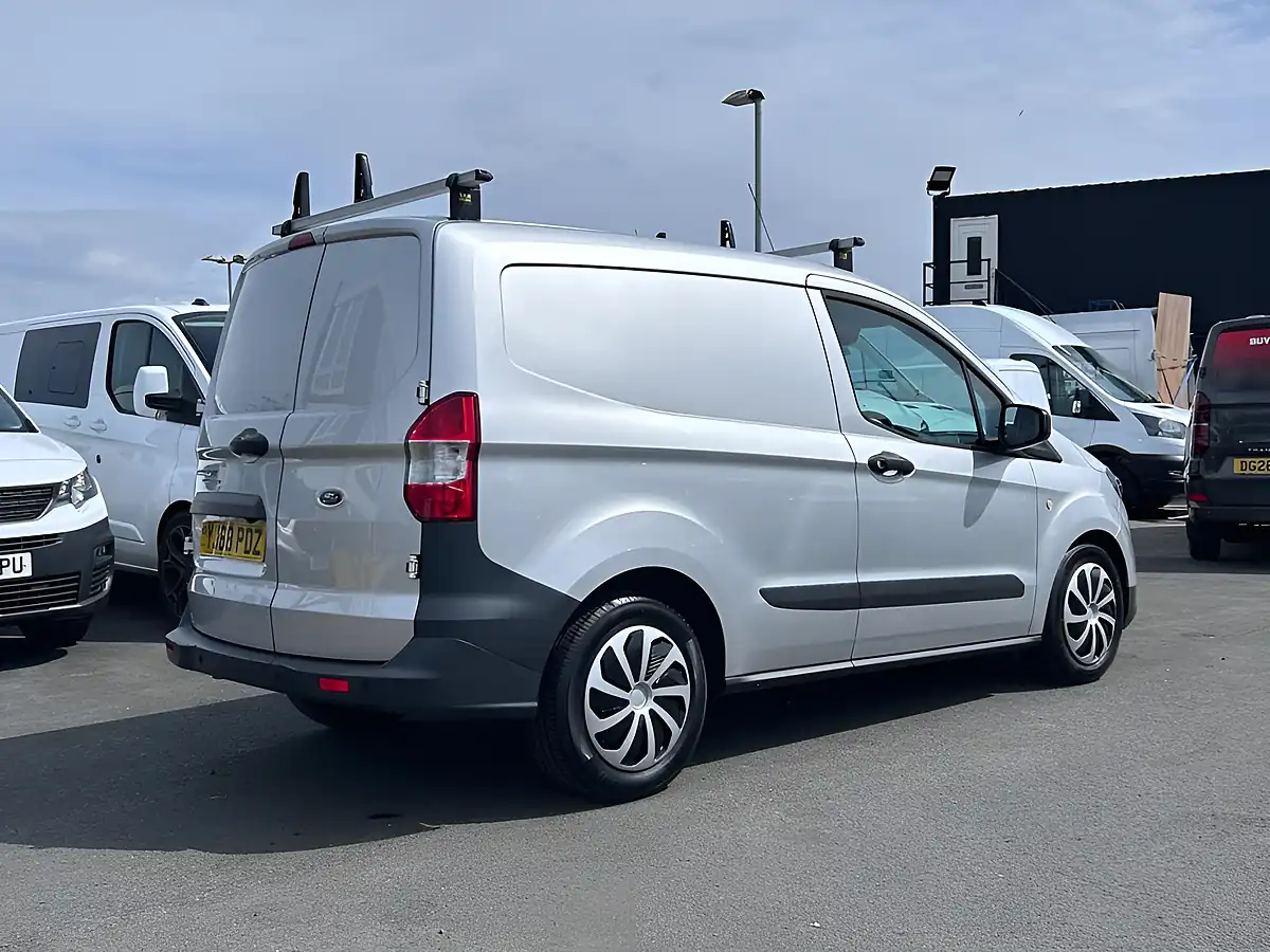 Used 2018 Ford Transit Courier Trend Silver - Interior and Exterior details 4