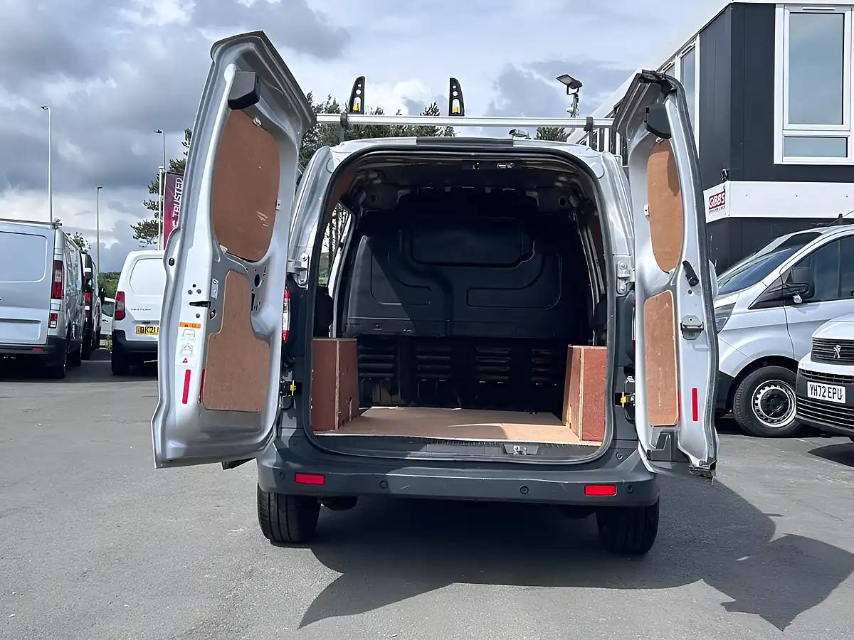 Used 2018 Ford Transit Courier Trend Silver - Interior and Exterior details 6