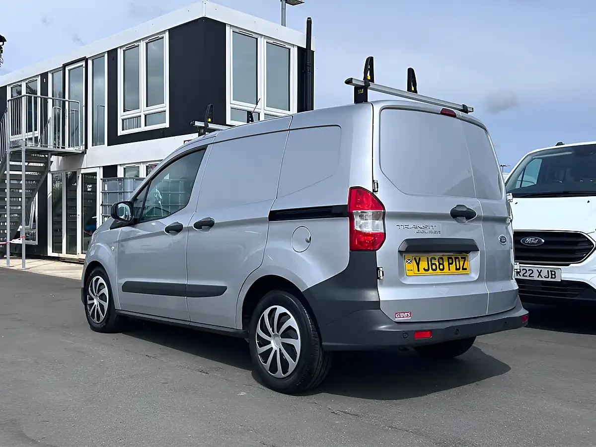 Used 2018 Ford Transit Courier Trend Silver - Interior and Exterior details 7