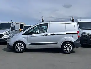 Used 2018 Ford Transit Courier Trend Silver - Interior and Exterior details 8