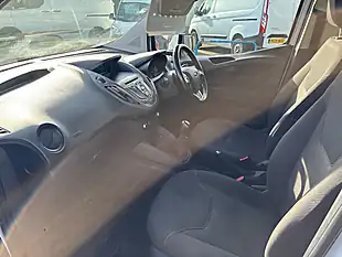 Used 2018 Ford Transit Courier Trend White - Interior and Exterior details 12