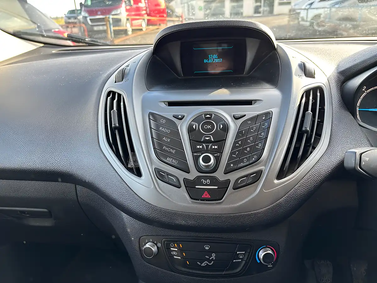 Used 2018 Ford Transit Courier Trend White - Interior and Exterior details 15