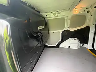 Used 2018 Ford Transit Courier Trend White - Interior and Exterior details 11