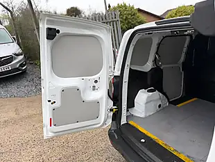 Used 2018 Ford Transit Courier Trend White - Interior and Exterior details 18