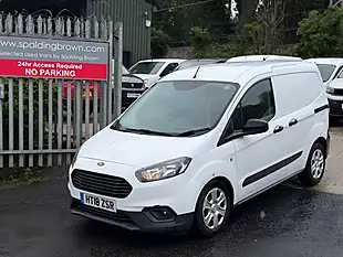 Used 2018 Ford Transit Courier Trend White - Interior and Exterior details 5