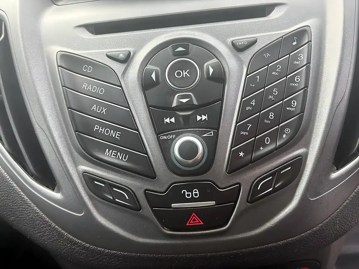 Used 2018 Ford Transit Courier Trend White - Interior and Exterior details 12