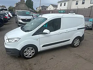 Used 2018 Ford Transit Courier Trend White - Interior and Exterior details 6