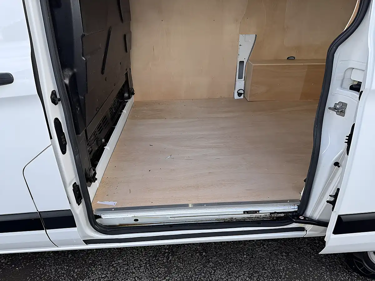 Used 2018 Ford Transit Custom 280 L1 H1 Trend White - Interior and Exterior details 15