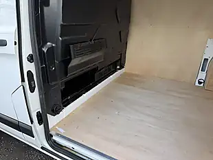Used 2018 Ford Transit Custom 280 L1 H1 Trend White - Interior and Exterior details 16