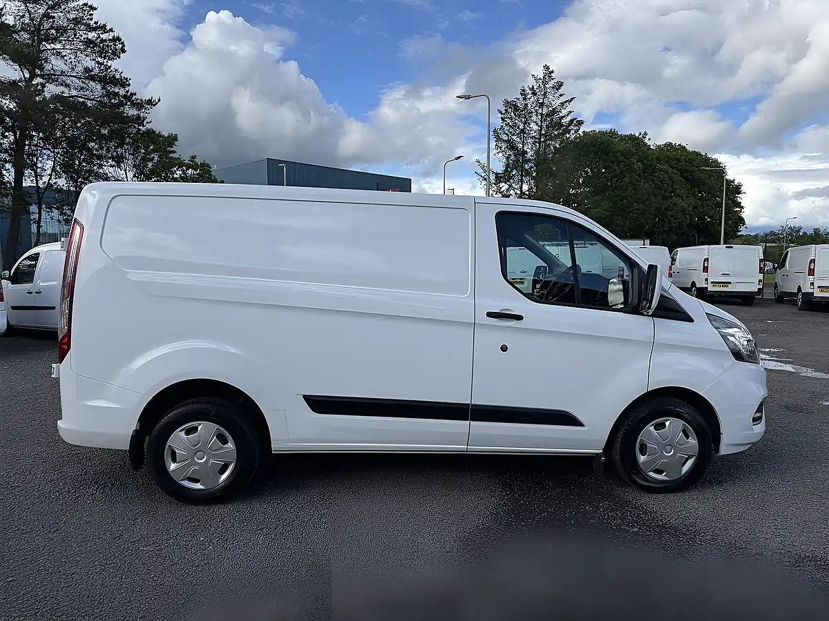 Used 2018 Ford Transit Custom 280 L1 H1 Trend White - Interior and Exterior details 5
