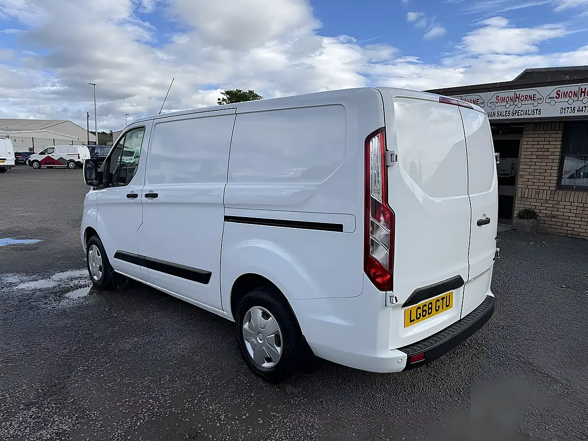 Used 2018 Ford Transit Custom 280 L1 H1 Trend White - Interior and Exterior details 8