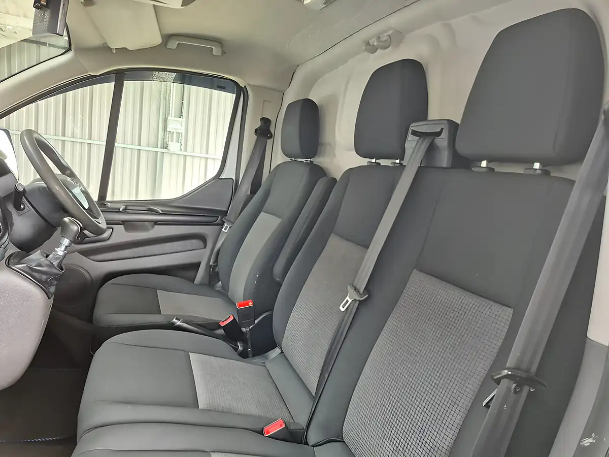 Used 2018 Ford Transit Custom 280 L1 H1 White - Interior and Exterior details 19