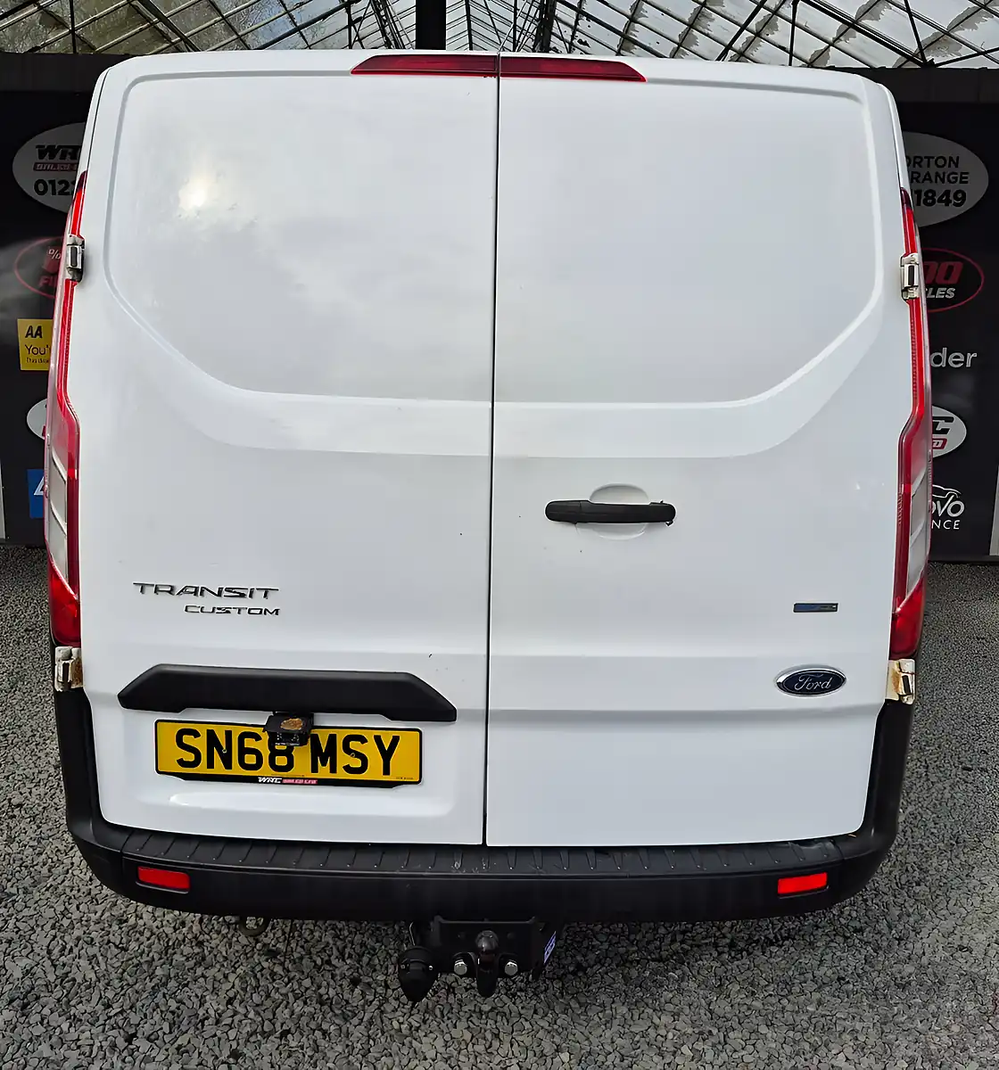 Used 2018 Ford Transit Custom 280 L1 H1 White - Interior and Exterior details 8