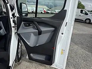 Used 2018 Ford Transit Custom 290 L1 H1 White - Interior and Exterior details 15