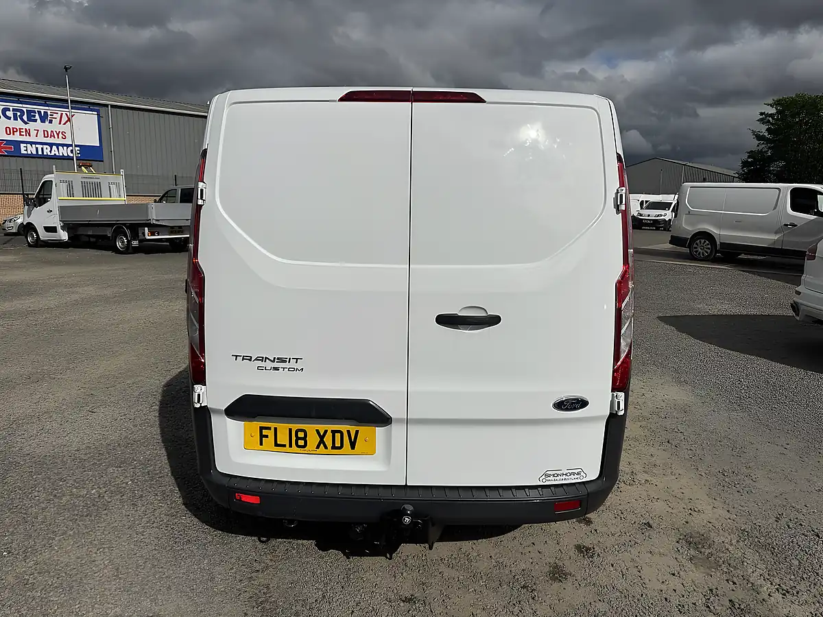 Used 2018 Ford Transit Custom 290 L1 H1 White - Interior and Exterior details 6