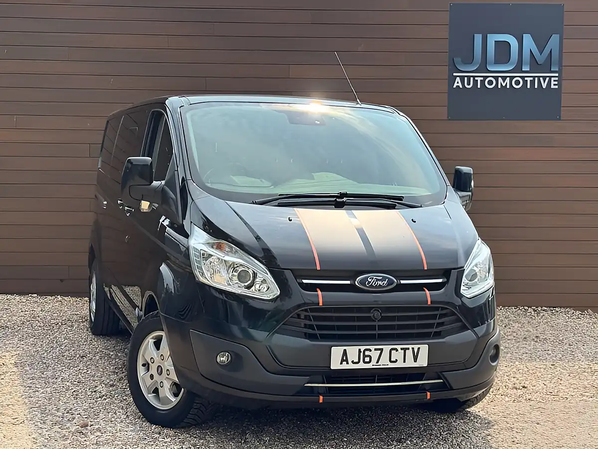 Used 2018 Ford Transit Custom 290 Limited Black - Front View