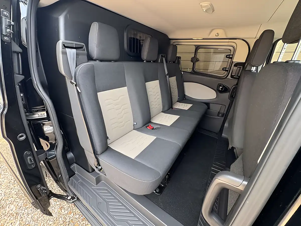 Used 2018 Ford Transit Custom 290 Limited Black - Interior and Exterior details 14