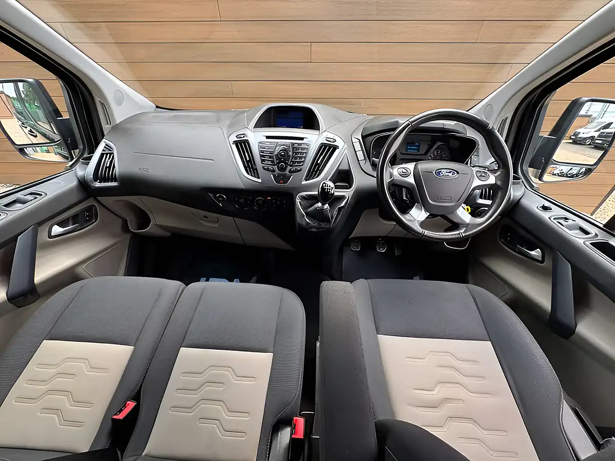 Used 2018 Ford Transit Custom 290 Limited Black - Interior and Exterior details 16