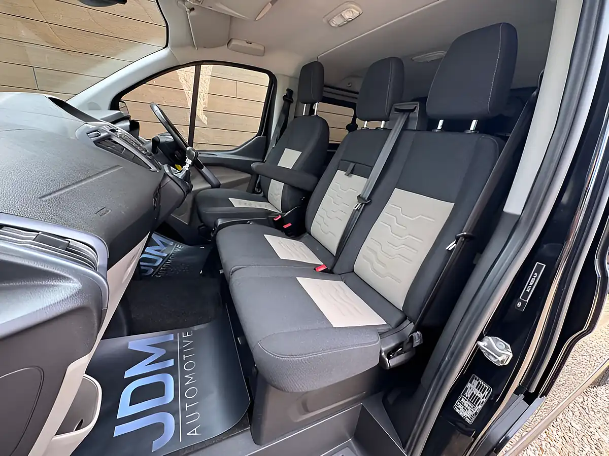 Used 2018 Ford Transit Custom 290 Limited Black - Interior and Exterior details 17