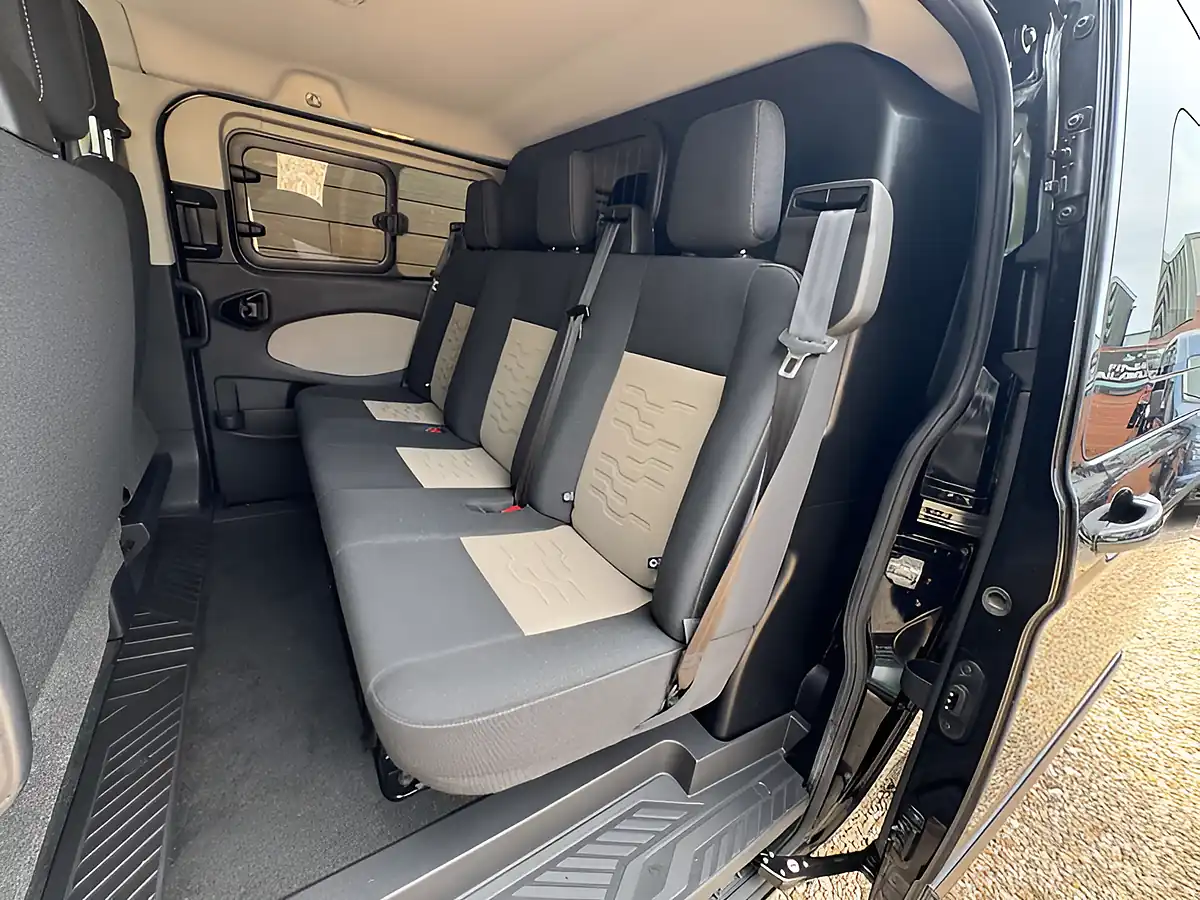 Used 2018 Ford Transit Custom 290 Limited Black - Interior and Exterior details 18