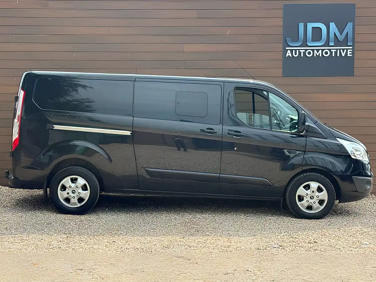 Used 2018 Ford Transit Custom 290 Limited Black - Interior and Exterior details 2