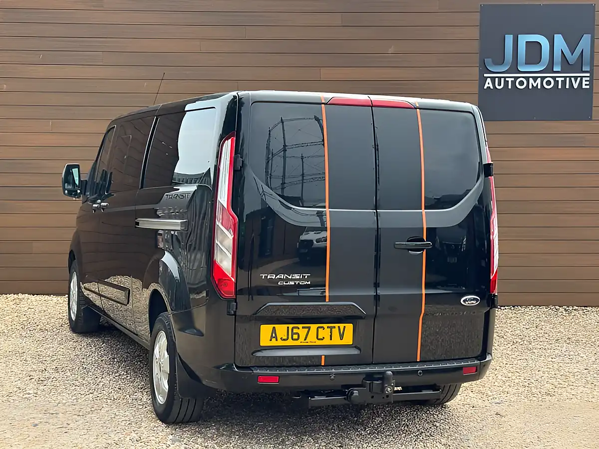 Used 2018 Ford Transit Custom 290 Limited Black - Interior and Exterior details 7