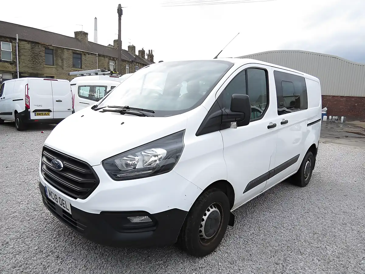 Used 2018 Ford Transit Custom 300 Double Cab 6 SEAT Crew Van L1 H1 White - Interior and Exterior details 5