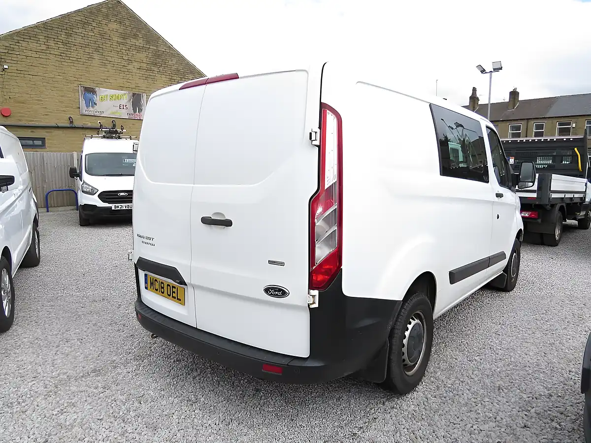 Used 2018 Ford Transit Custom 300 Double Cab 6 SEAT Crew Van L1 H1 White - Interior and Exterior details 9