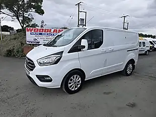 Used 2018 Ford Transit Custom 300 Limited White - Interior and Exterior details 4