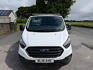 Used 2018 Ford Transit Custom 300 White - Interior and Exterior details 10